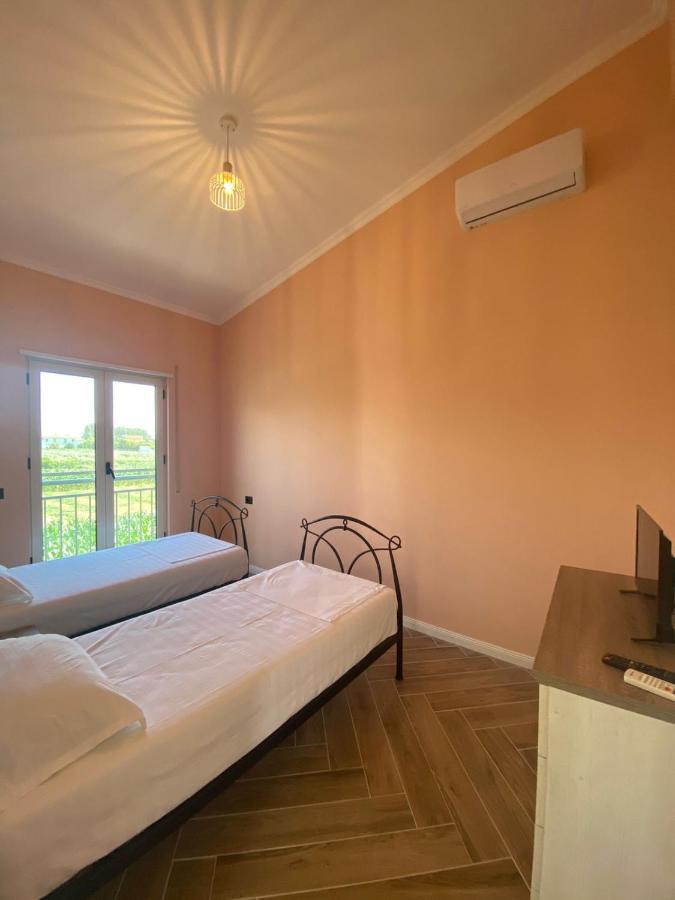 Tea Residence, Gjiri I Lalzit Apartments Durrës Buitenkant foto