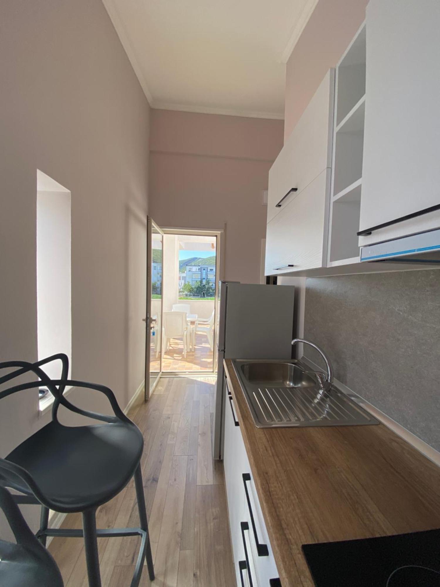 Tea Residence, Gjiri I Lalzit Apartments Durrës Buitenkant foto