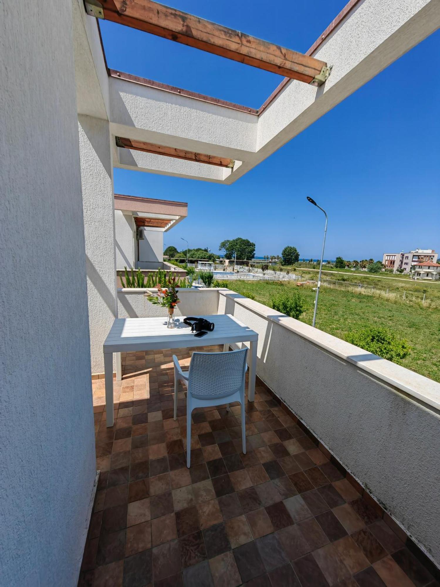 Tea Residence, Gjiri I Lalzit Apartments Durrës Buitenkant foto