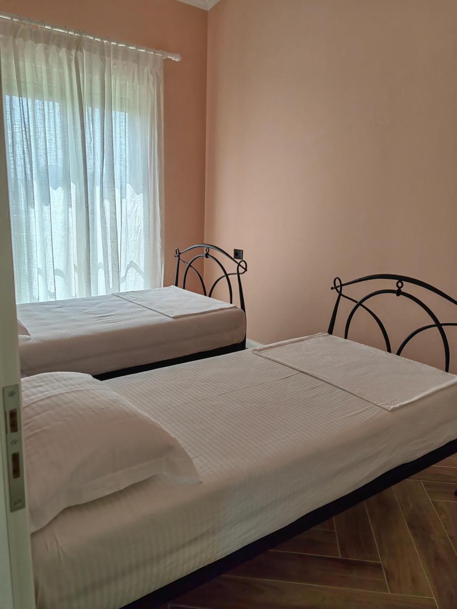 Tea Residence, Gjiri I Lalzit Apartments Durrës Buitenkant foto
