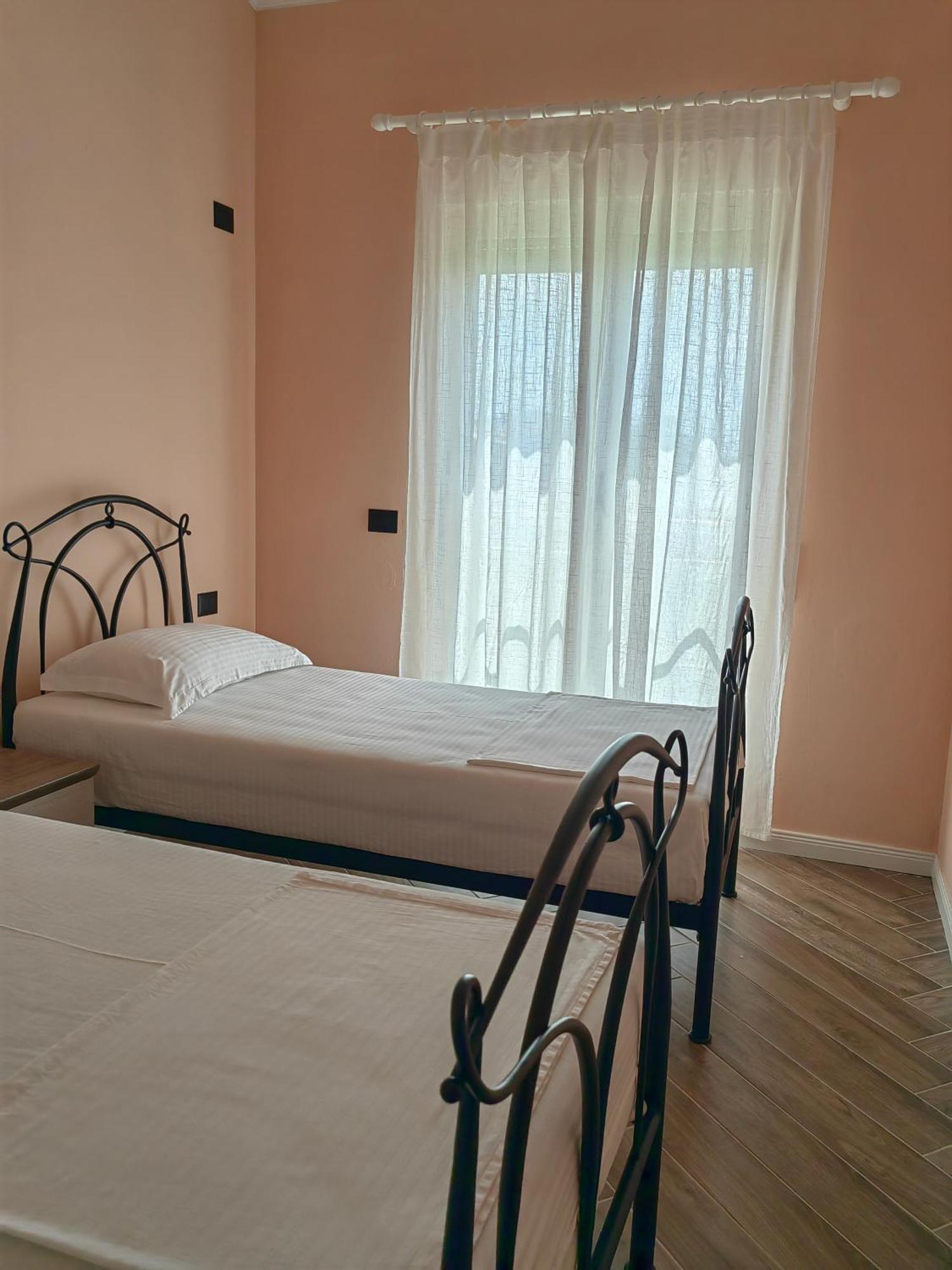 Tea Residence, Gjiri I Lalzit Apartments Durrës Buitenkant foto